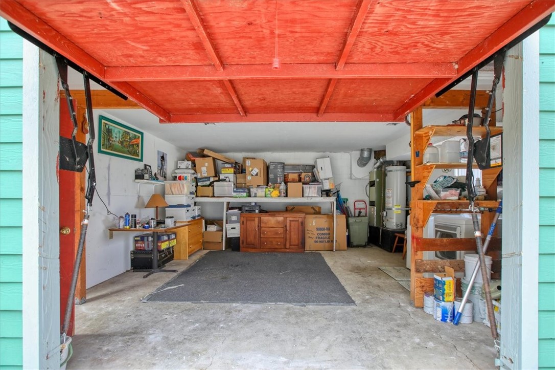 910 Sheffield St, Cambria, CA 93428