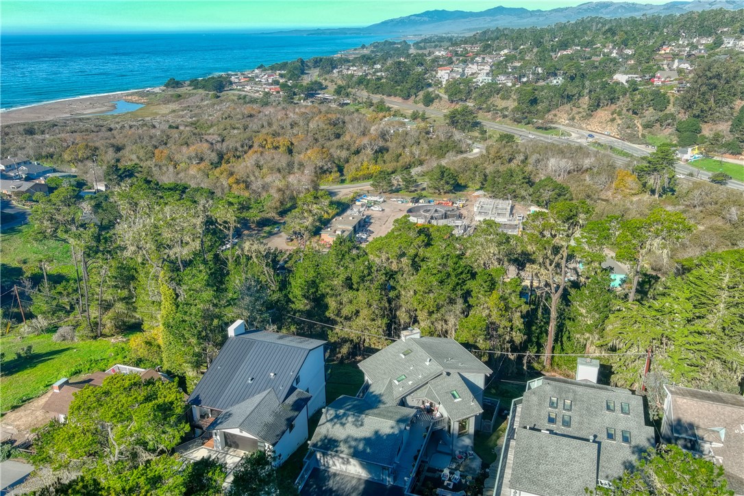 583 Plymouth St, Cambria, CA 93428