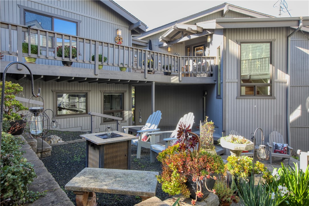 583 Plymouth St, Cambria, CA 93428