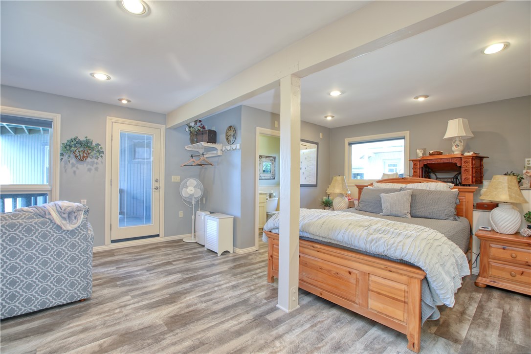 583 Plymouth St, Cambria, CA 93428