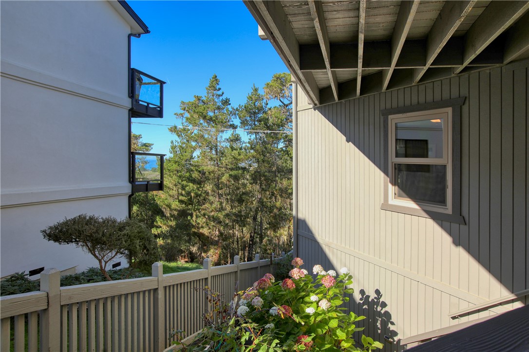 583 Plymouth St, Cambria, CA 93428