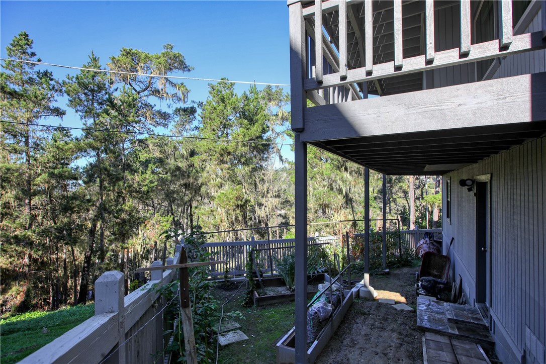 583 Plymouth St, Cambria, CA 93428