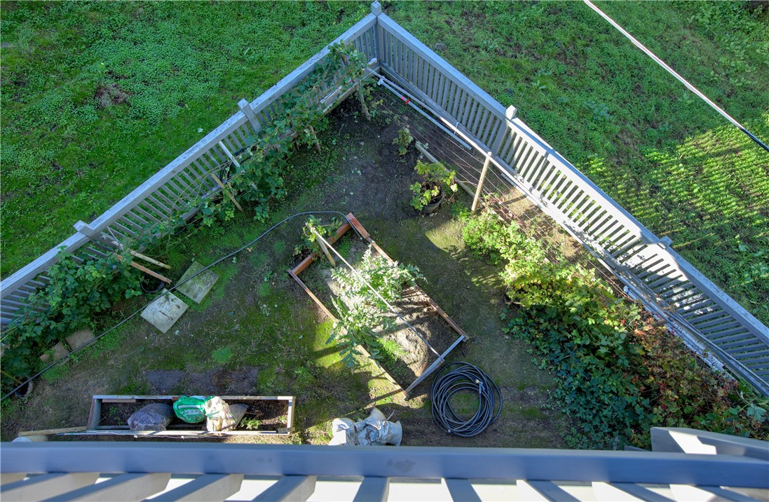 583 Plymouth St, Cambria, CA 93428