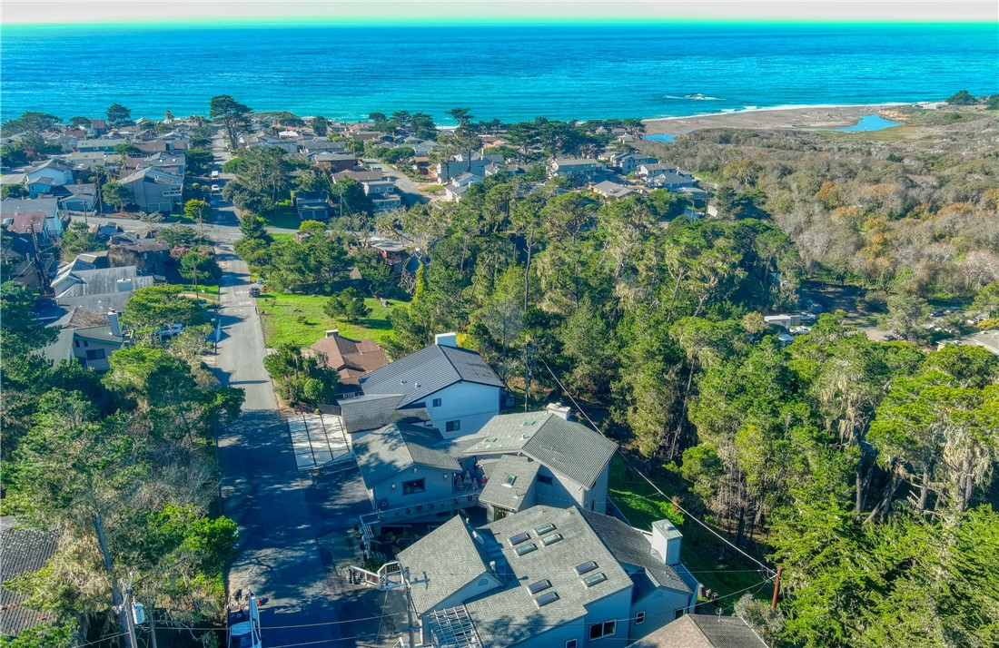 583 Plymouth St, Cambria, CA 93428