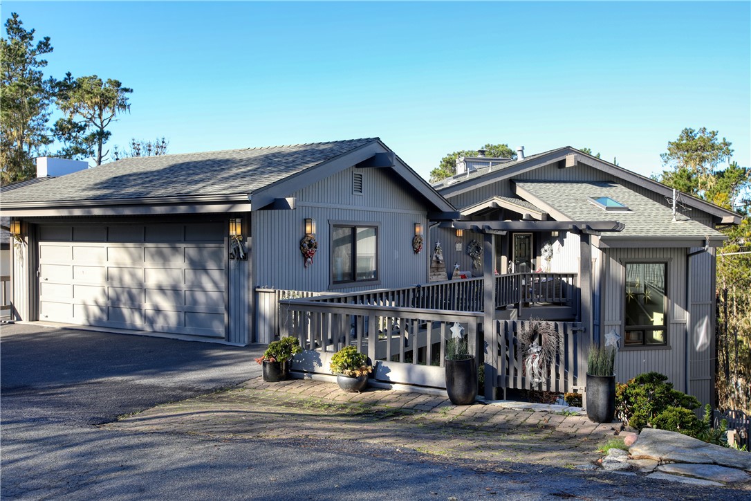 583 Plymouth St, Cambria, CA 93428