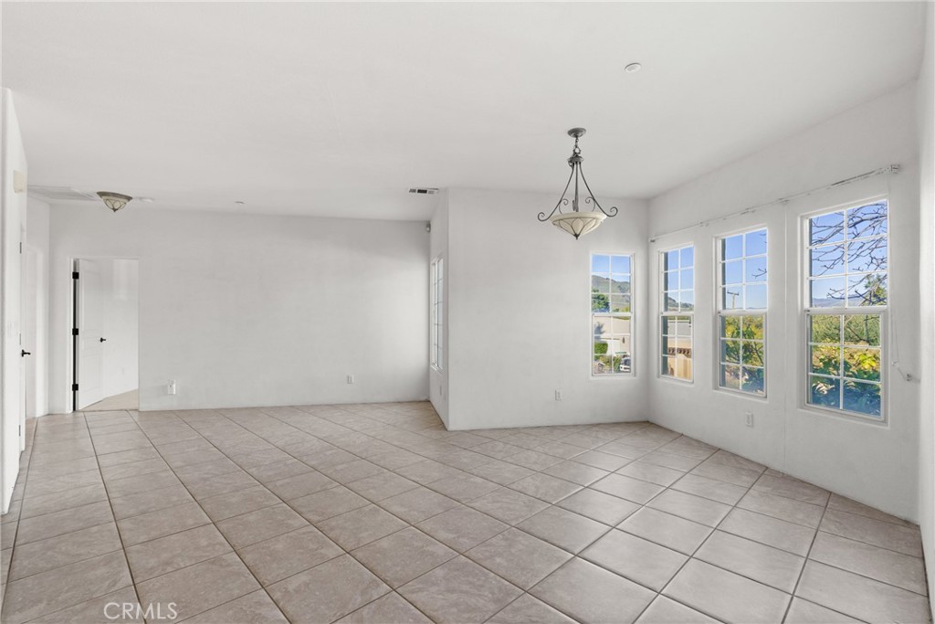 527 Stoneridge, San Luis Obispo, CA 93401