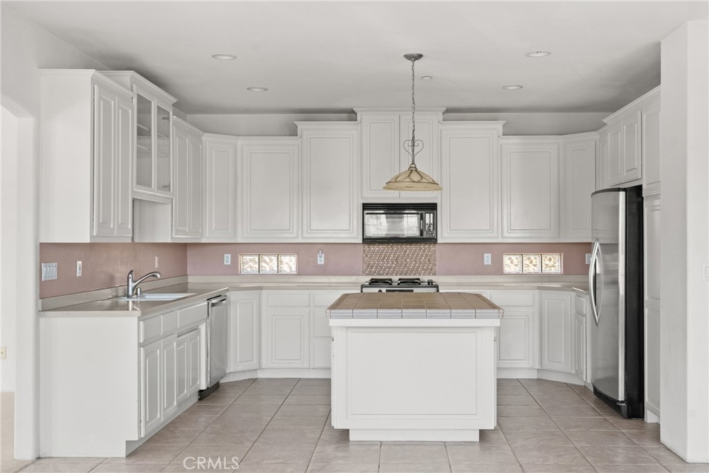 527 Stoneridge, San Luis Obispo, CA 93401