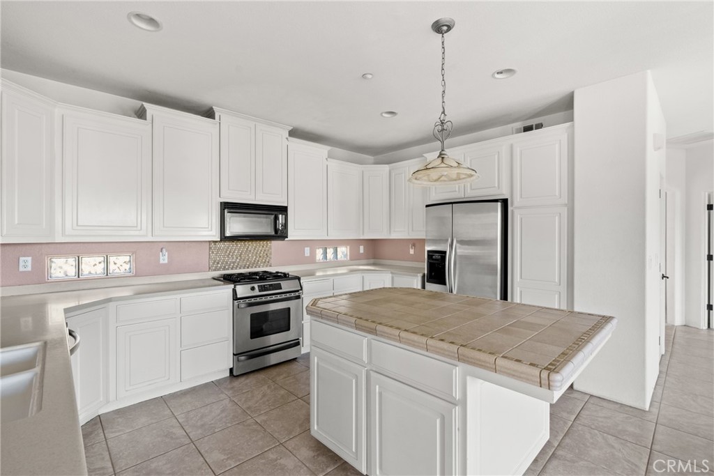 527 Stoneridge, San Luis Obispo, CA 93401