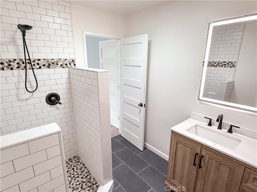 2410 Langton St, Cambria, CA 93428