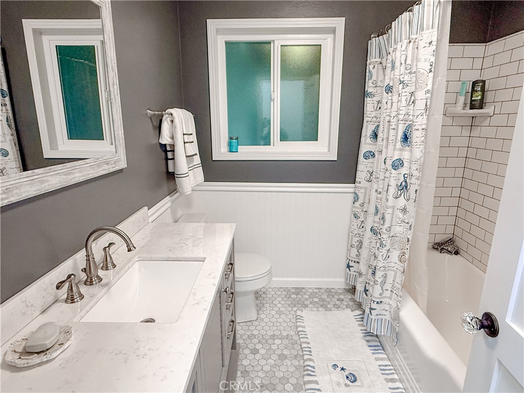 2410 Langton St, Cambria, CA 93428