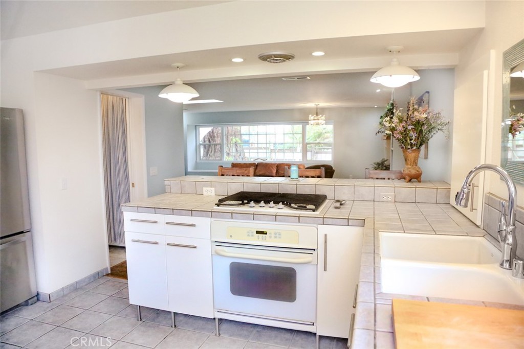 2410 Langton St, Cambria, CA 93428