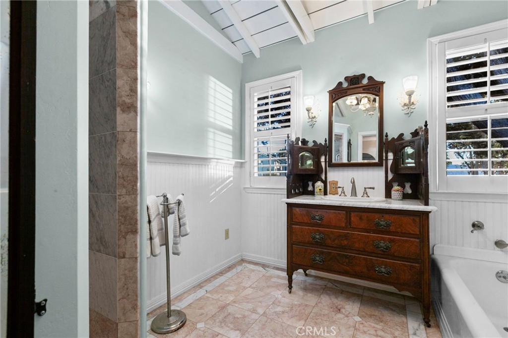 193 Main St, Morro Bay, CA 93442