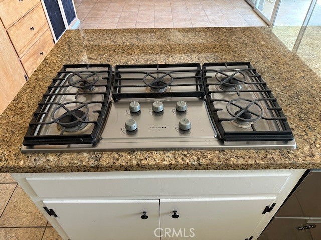 215 Hilltop, Paso Robles, CA 93446