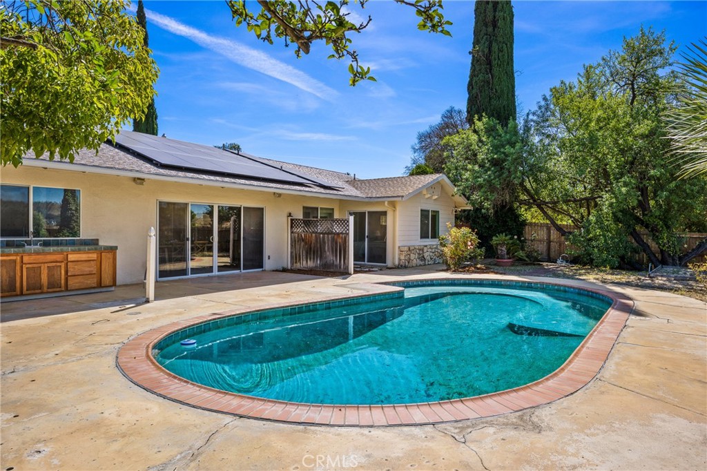 215 Hilltop, Paso Robles, CA 93446