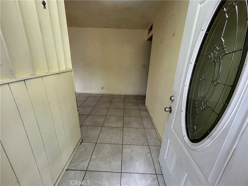 755 H, Parlier, CA 93648