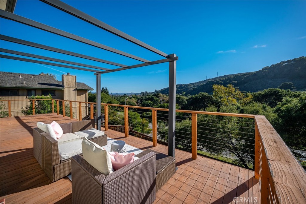 967 Capistrano Court, San Luis Obispo, CA 93405