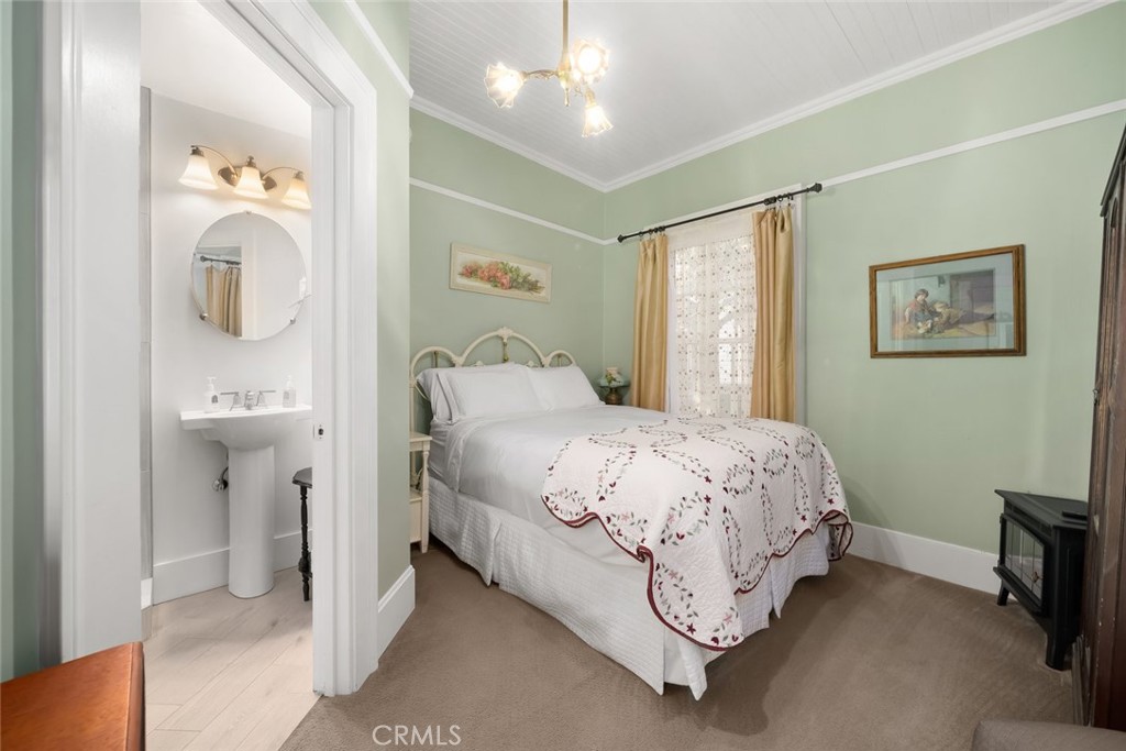 2476 Main Street, Cambria, CA 93428