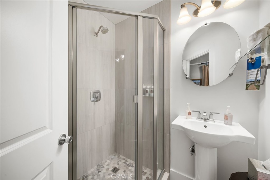 2476 Main Street, Cambria, CA 93428