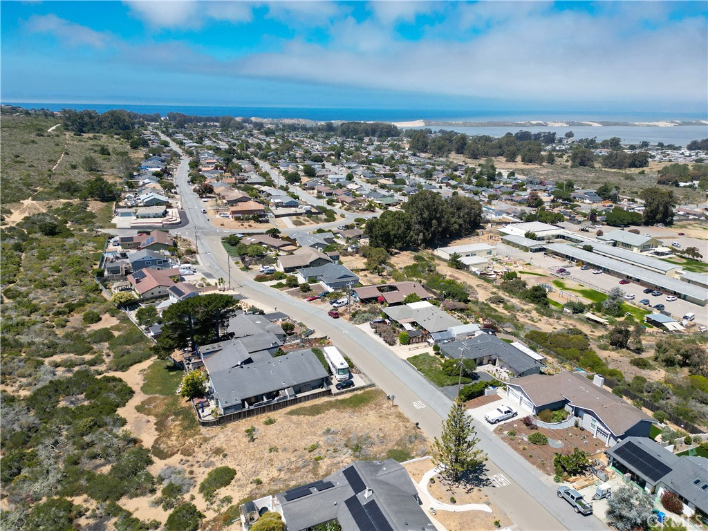 915 Highland Dr, Los Osos, CA 93402