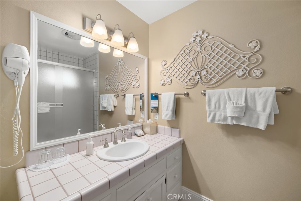 2476 Main Street, Cambria, CA 93428