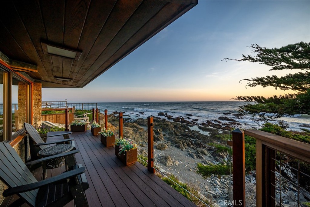 2431 Sherwood Drive, Cambria, CA 93428