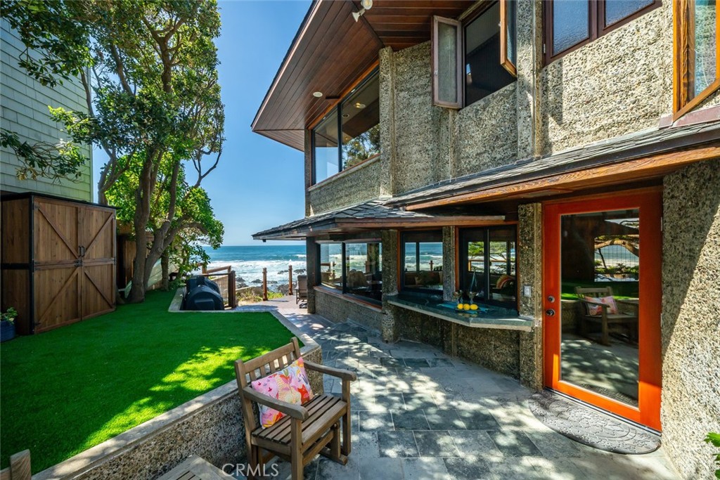 2431 Sherwood Drive, Cambria, CA 93428