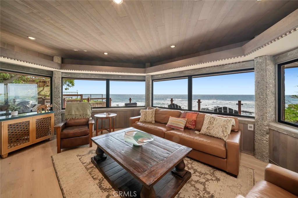 2431 Sherwood Drive, Cambria, CA 93428