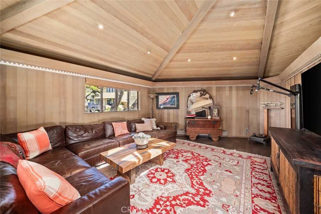 2431 Sherwood Drive, Cambria, CA 93428