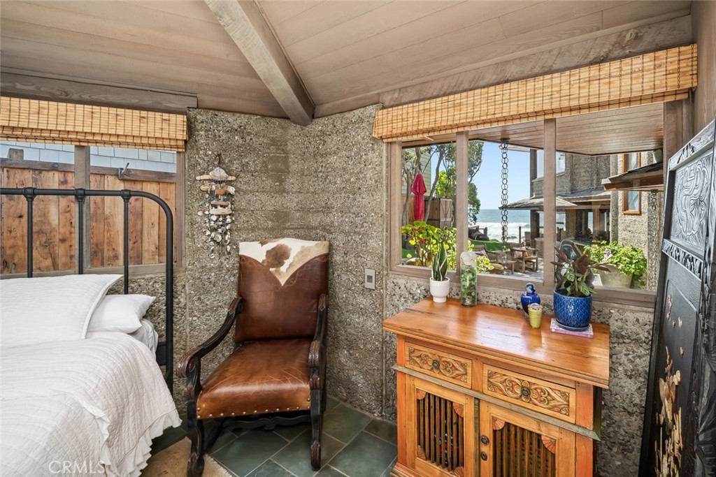 2431 Sherwood Drive, Cambria, CA 93428