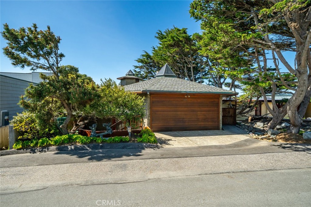 2431 Sherwood Drive, Cambria, CA 93428