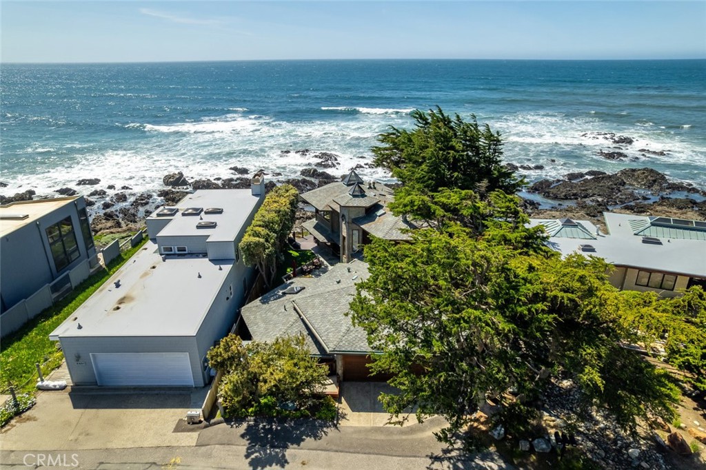 2431 Sherwood Drive, Cambria, CA 93428