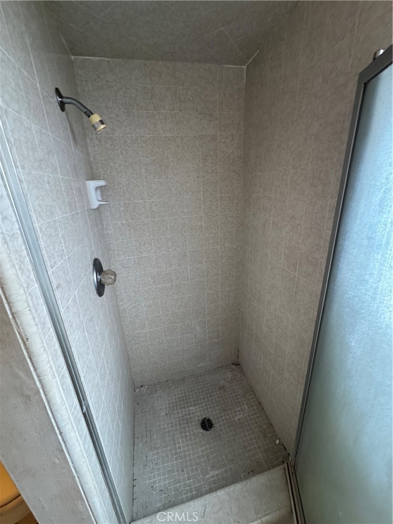 2433 W Clemenceau, Caruthers, CA 93609