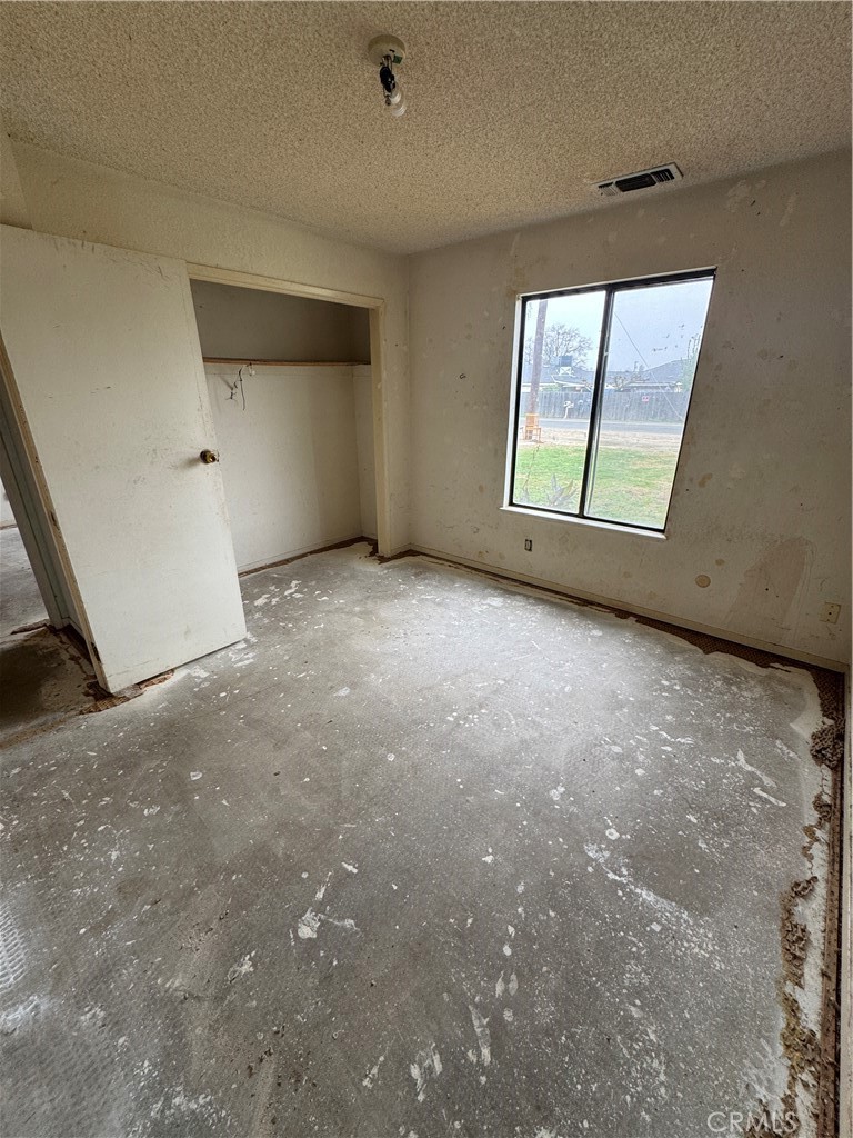 2433 W Clemenceau, Caruthers, CA 93609