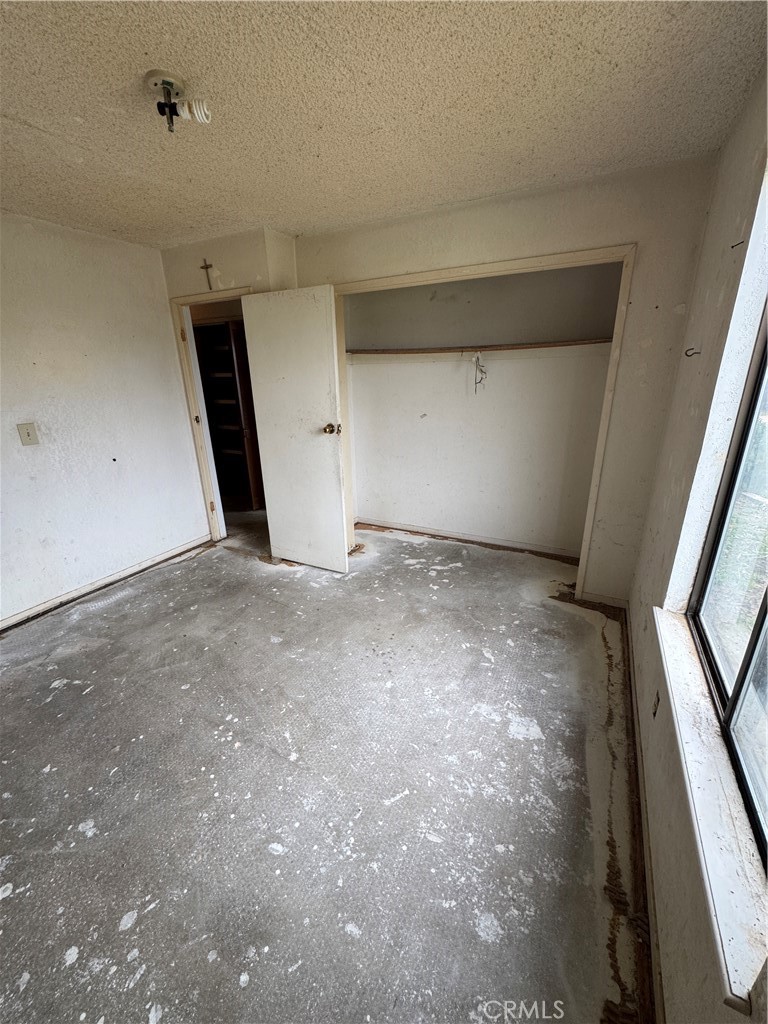 2433 W Clemenceau, Caruthers, CA 93609