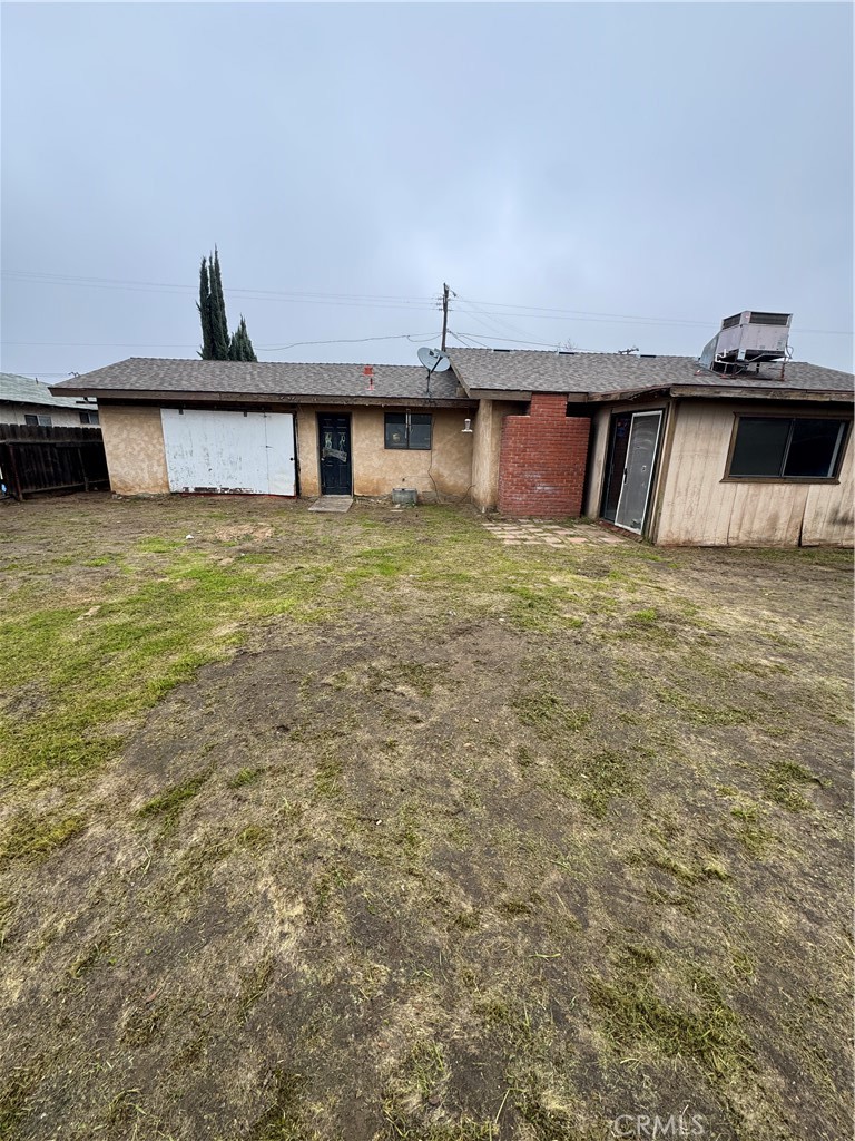 2433 W Clemenceau, Caruthers, CA 93609