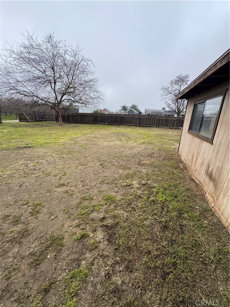 2433 W Clemenceau, Caruthers, CA 93609