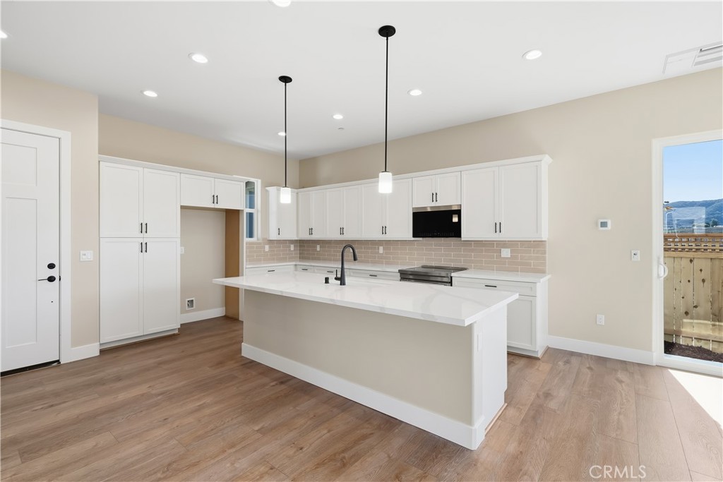 219 Foxtrot Ct, San Luis Obispo, CA 93401