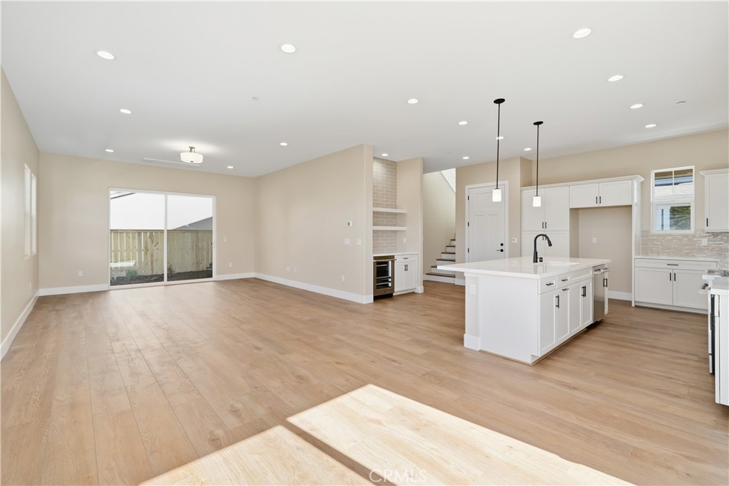 219 Foxtrot Ct, San Luis Obispo, CA 93401