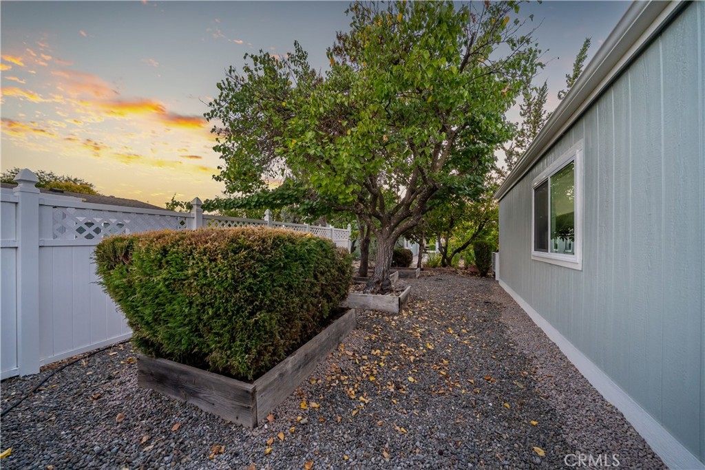 230 Partridge Ave, Paso Robles, CA 93446