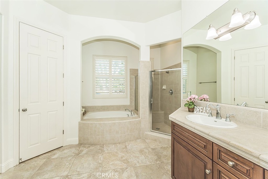 3725 Everglade, Clovis, CA 93619