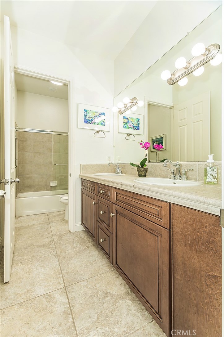 3725 Everglade, Clovis, CA 93619