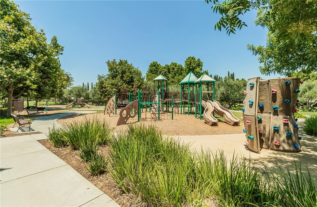 3725 Everglade, Clovis, CA 93619