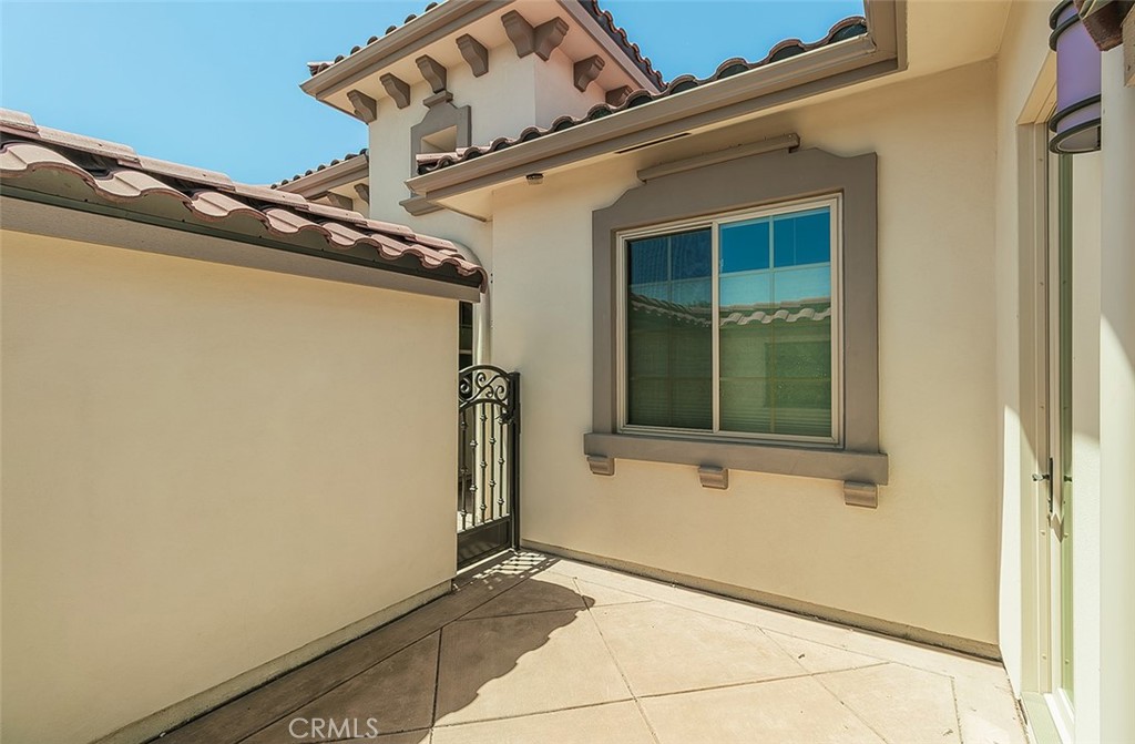 1562 N Empire Ln, Clovis, CA 93619