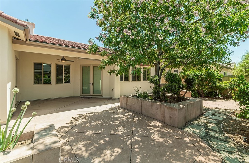 1562 N Empire Ln, Clovis, CA 93619