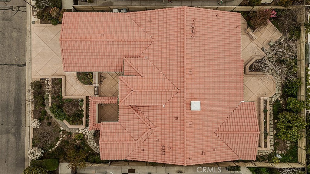 1562 N Empire Ln, Clovis, CA 93619