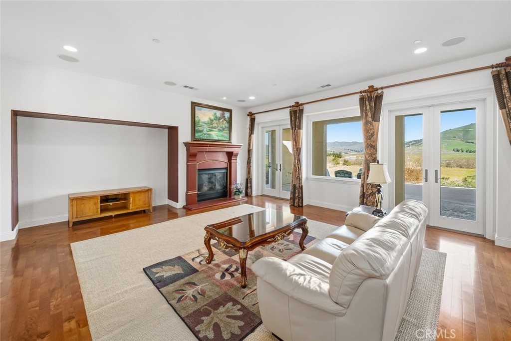440 Slender Rock Place, San Luis Obispo, CA 93405