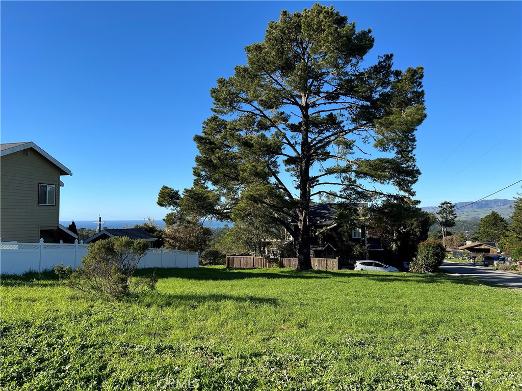 1815 Stuart St, Cambria, CA 93428