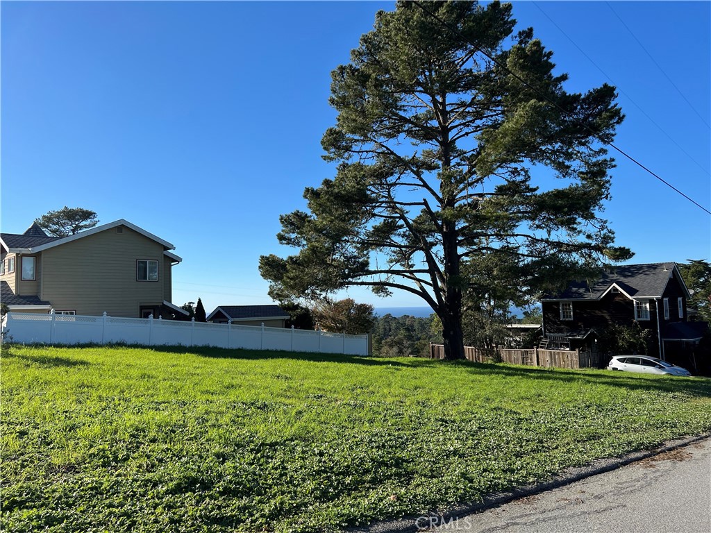 1815 Stuart St, Cambria, CA 93428