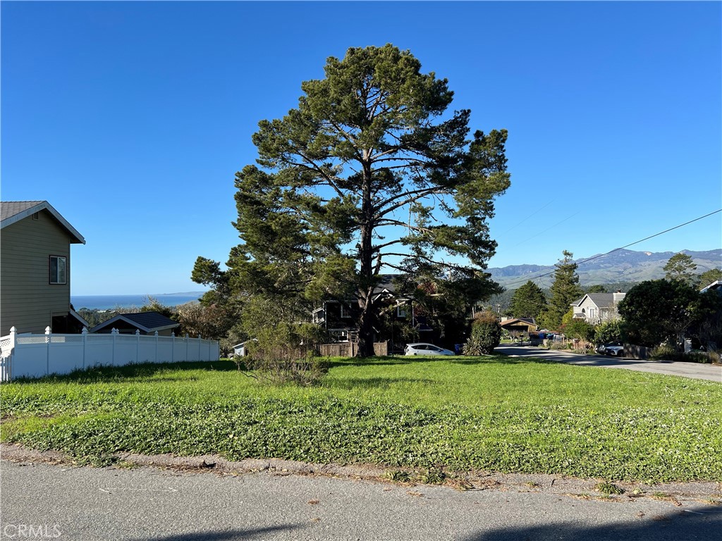 1815 Stuart St, Cambria, CA 93428