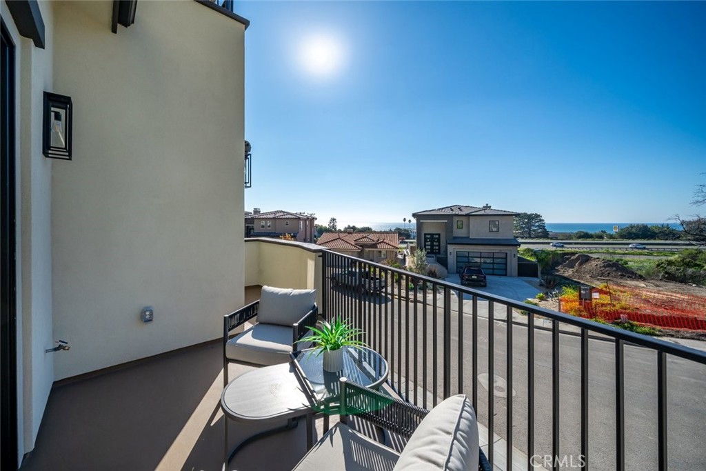 2736 Barcelona Street, Pismo Beach, CA 93449